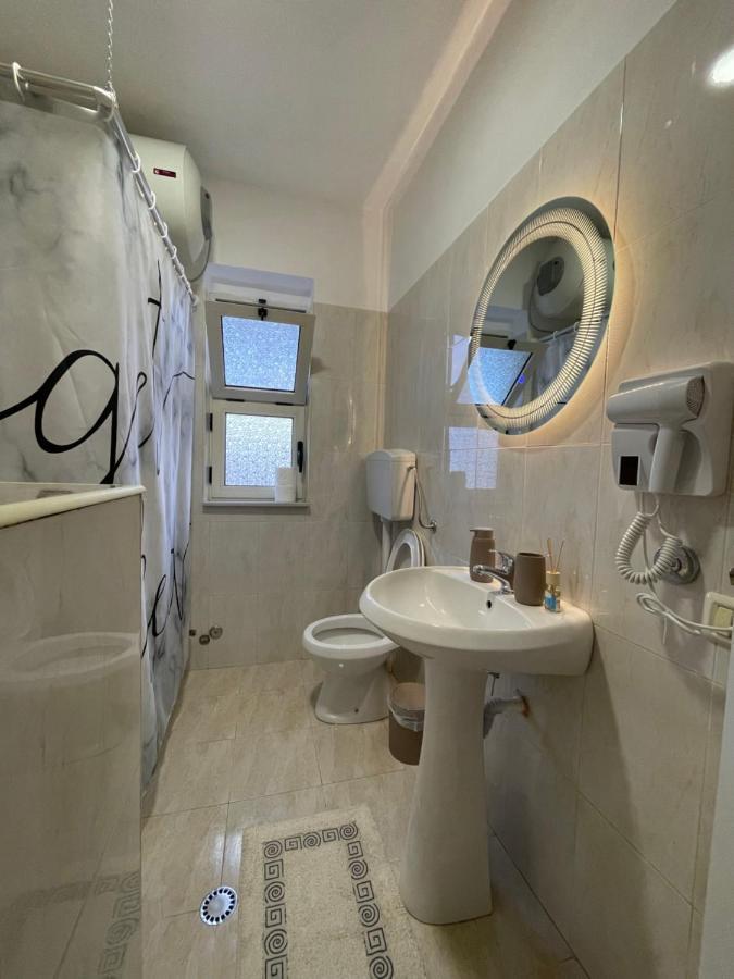 Leo'S Apartment Shkoder Ngoại thất bức ảnh